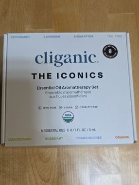 The Iconics Essential Oil Aromatherapy Set